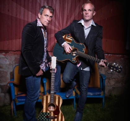 INTERNATIONAL GUITAR DUO – LOREN & MARK